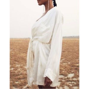 SKIMS Marble Silk Robe S/M